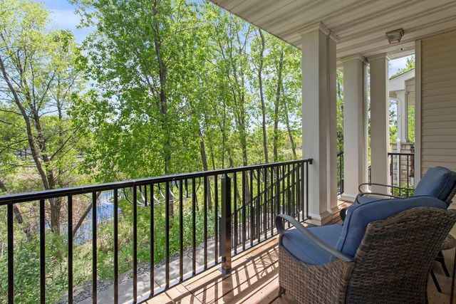 14633 Victor Hugo Boulevard N 4, Hugo, MN 55038