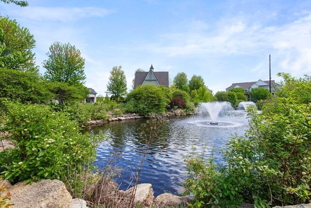 14633 Victor Hugo Boulevard N 4, Hugo, MN 55038
