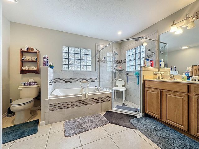 217 COMPASS ROSE DRIVE, Groveland, FL 34736