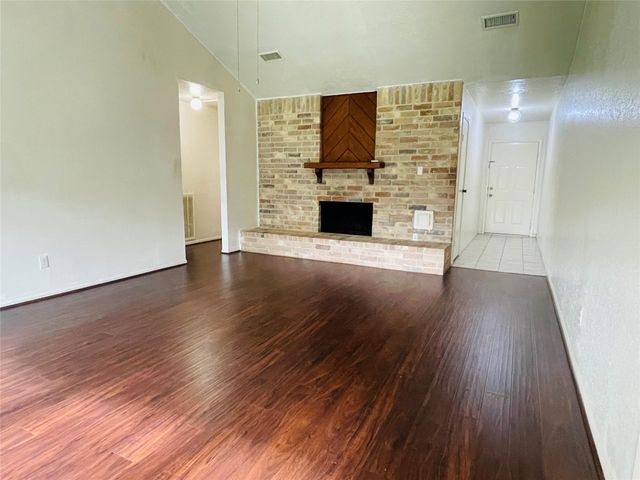 10103 Sageyork Drive, Houston, TX 77089