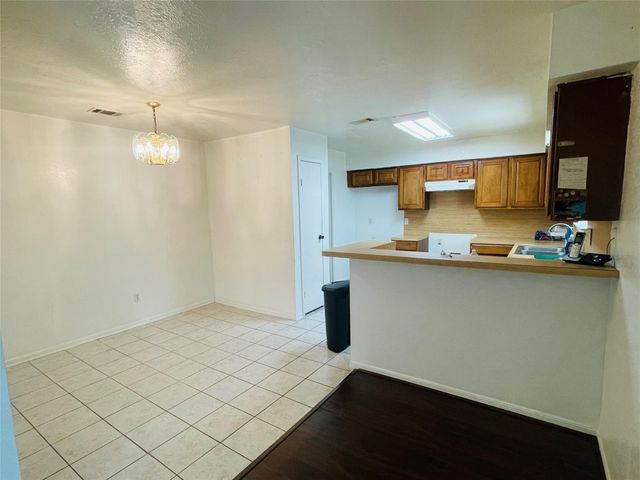 10103 Sageyork Drive, Houston, TX 77089