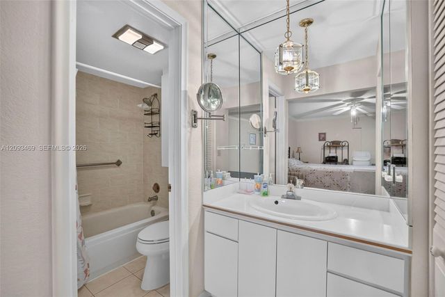 3774 Inverrary Boulevard 309P, Lauderhill, FL 33319