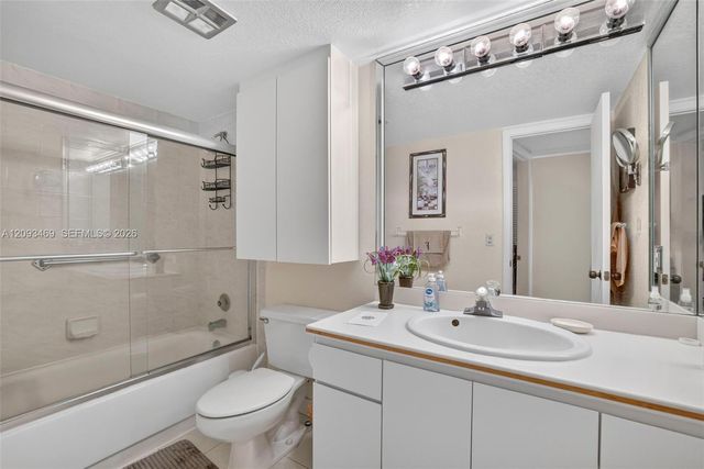 3774 Inverrary Boulevard 309P, Lauderhill, FL 33319