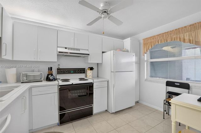 3774 Inverrary Boulevard 309P, Lauderhill, FL 33319