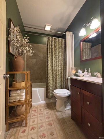 2817 Hillcrest Terrace, Evansville, IN 47712