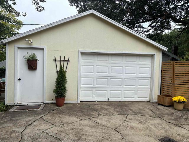 2817 Hillcrest Terrace, Evansville, IN 47712