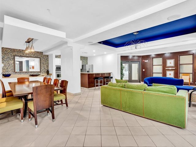 6001 SW 70th Street 313, South Miami, FL 33143