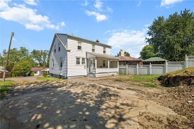 535 Oak St, Sharpsville, PA 16150