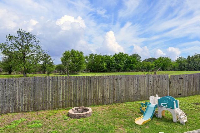209 Gatewood Falls, Cibolo, TX 78108