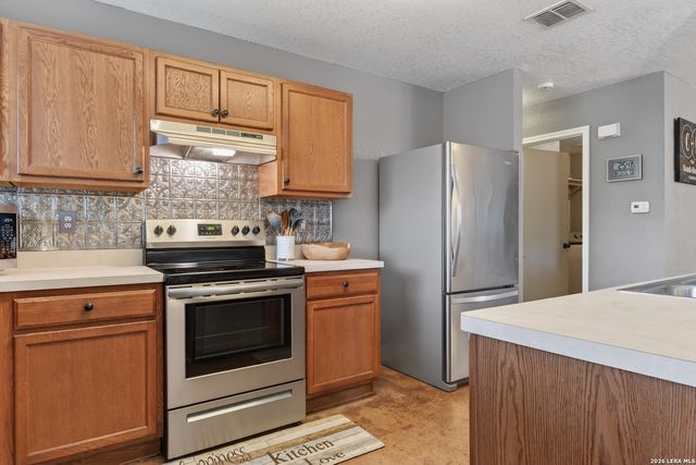 209 Gatewood Falls, Cibolo, TX 78108