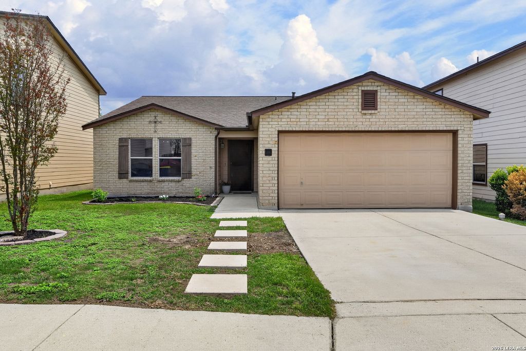 209 Gatewood Falls, Cibolo, TX 78108