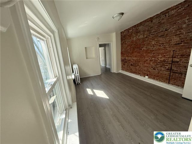 204 North 9th Street 2, Allentown City, PA 18102