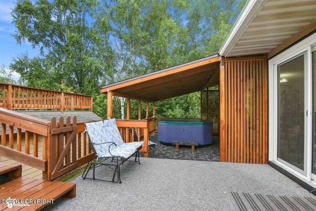 1480 Cache Drive, Anchorage, AK 99507