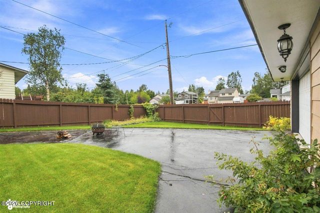 1480 Cache Drive, Anchorage, AK 99507