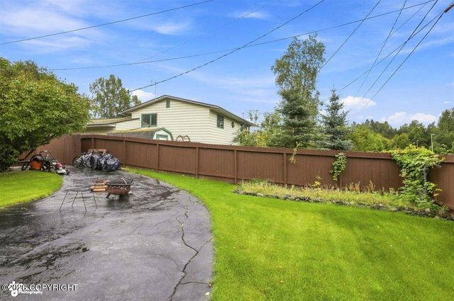 1480 Cache Drive, Anchorage, AK 99507