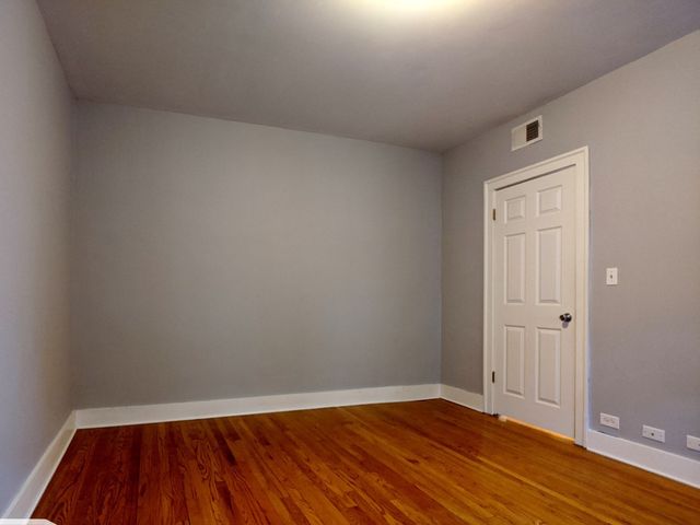 5027 N HARDING Avenue 2W, Chicago, IL 60625