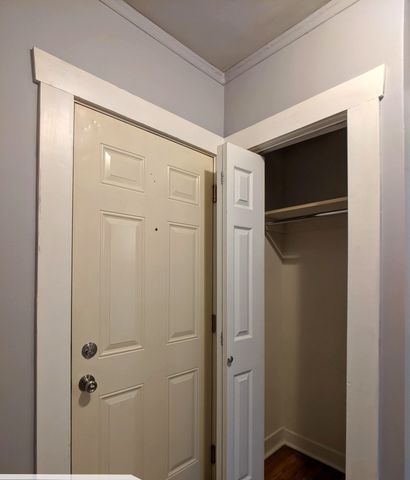 5027 N HARDING Avenue 2W, Chicago, IL 60625