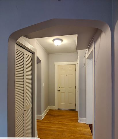 5027 N HARDING Avenue 2W, Chicago, IL 60625