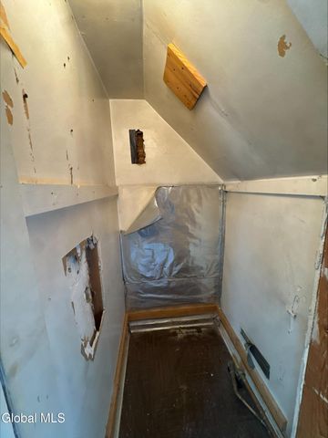 20 Henry Street, Schenectady, NY 12304