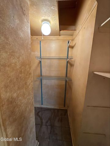 20 Henry Street, Schenectady, NY 12304