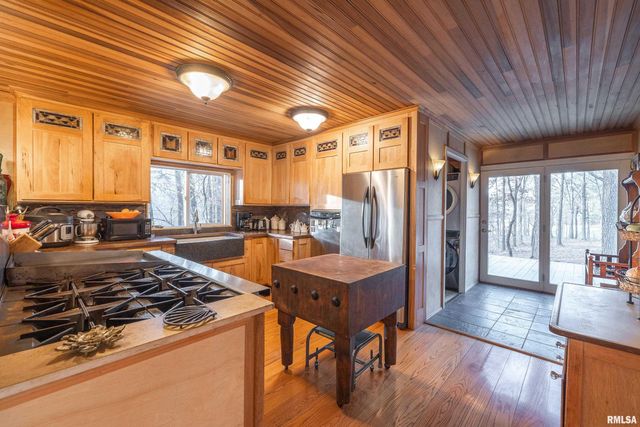 15247 Laminack Road, Carterville, IL 62918