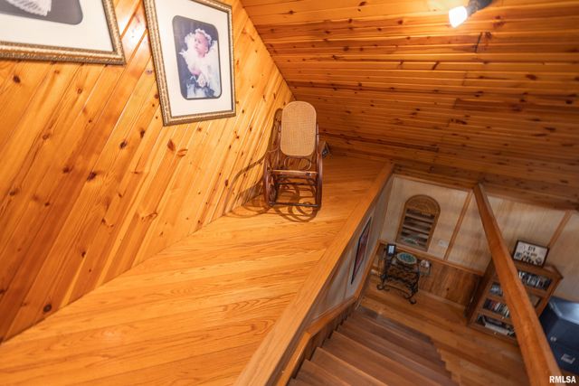 15247 Laminack Road, Carterville, IL 62918