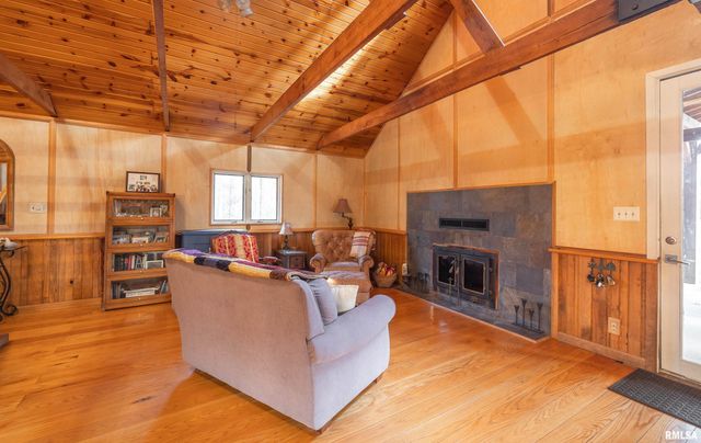 15247 Laminack Road, Carterville, IL 62918