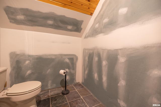 15247 Laminack Road, Carterville, IL 62918