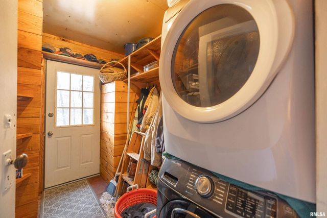 15247 Laminack Road, Carterville, IL 62918