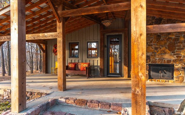 15247 Laminack Road, Carterville, IL 62918