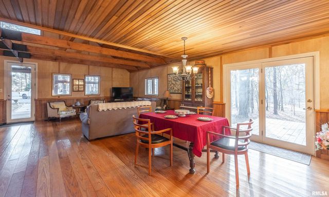 15247 Laminack Road, Carterville, IL 62918