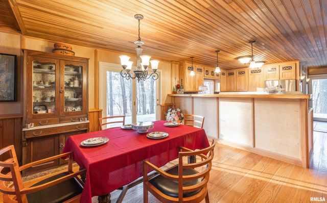 15247 Laminack Road, Carterville, IL 62918