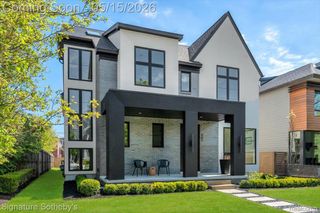 907 ANN Street, Birmingham, MI 48009