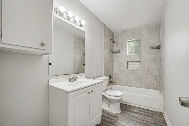 8807 Barton Street, Houston, TX 77075