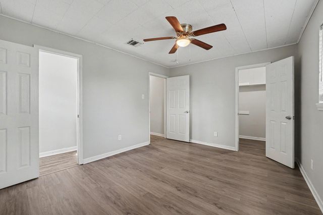 8807 Barton Street, Houston, TX 77075