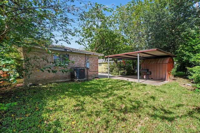 8807 Barton Street, Houston, TX 77075