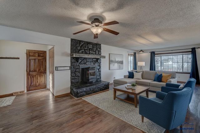 108 E CENTENNIAL, Rapid City, SD 57701