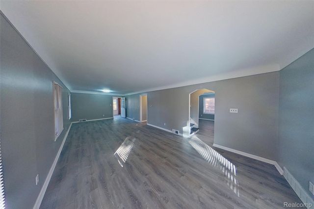 18611 Pinehurst Street, Detroit, MI 48221