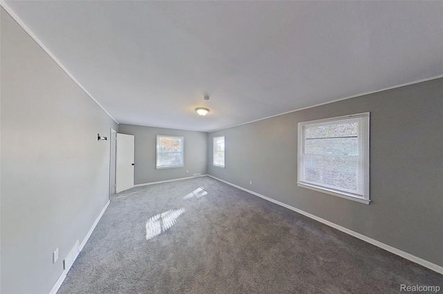 18611 Pinehurst Street, Detroit, MI 48221