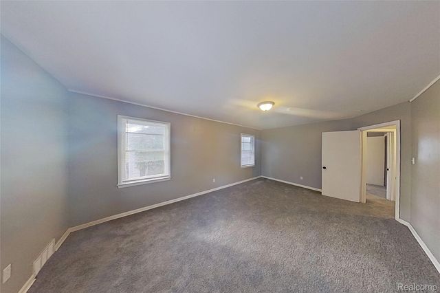 18611 Pinehurst Street, Detroit, MI 48221