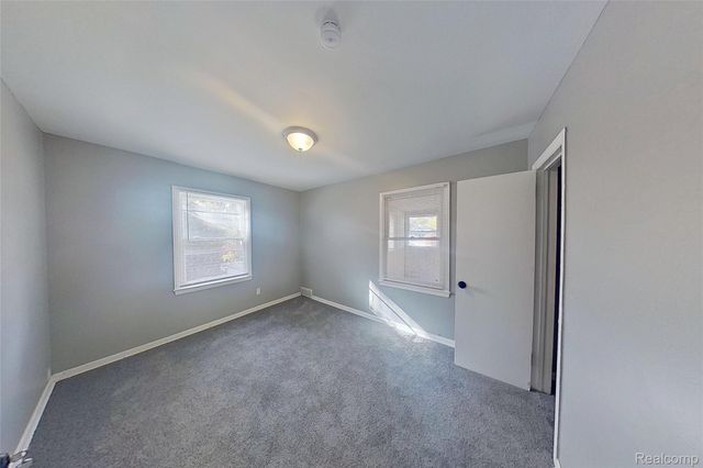 18611 Pinehurst Street, Detroit, MI 48221