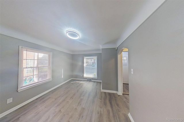 18611 Pinehurst Street, Detroit, MI 48221