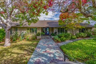 442 El Arroyo Road, Hillsborough, CA 94010