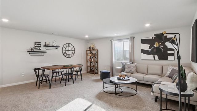 2856 Mary Green Road, Hiawatha, IA 52233