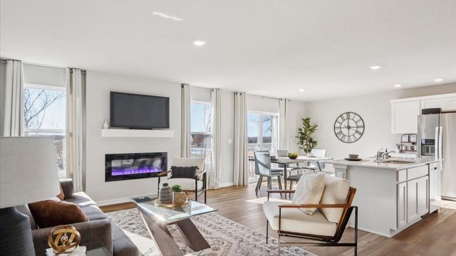 2856 Mary Green Road, Hiawatha, IA 52233