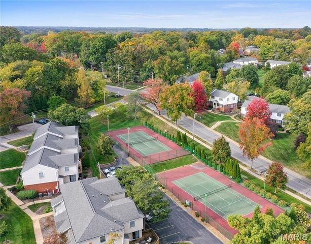 1465 Bobolink Place, Brentwood, MO 63144