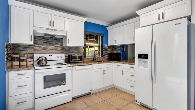9720 SW 12th Street, Pembroke Pines, FL 33025