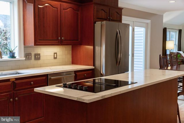 537 RANDOLPH DR, Lititz, PA 17543