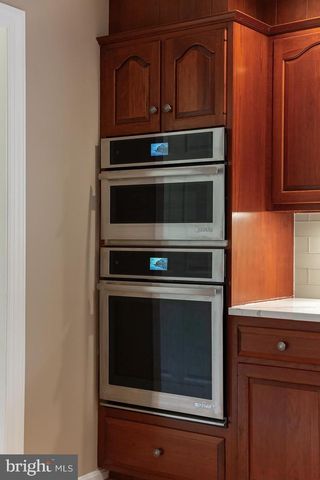 537 RANDOLPH DR, Lititz, PA 17543