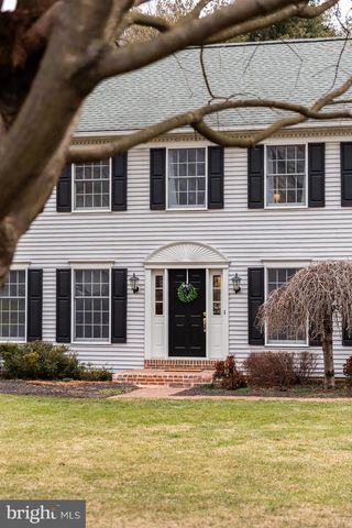 537 RANDOLPH DR, Lititz, PA 17543